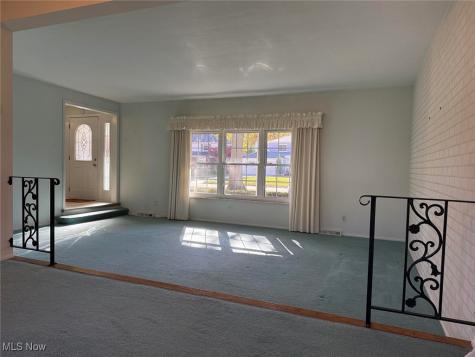 9474 Stoney Creek Lane Parma Heights OH 44130