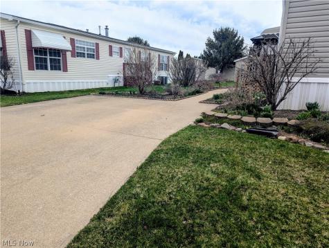 592 Sandtrap Circle Painesville OH 44077
