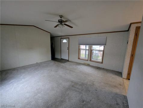 592 Sandtrap Circle Painesville OH 44077