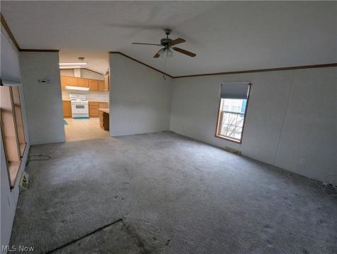 592 Sandtrap Circle Painesville OH 44077