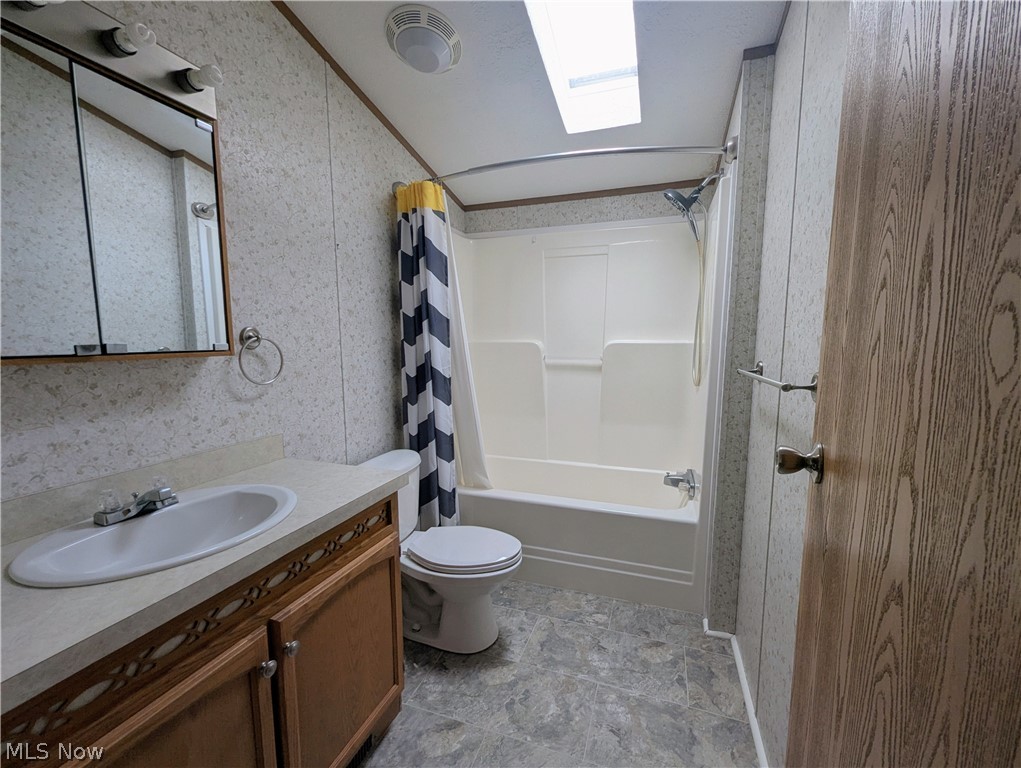 592 Sandtrap Circle Painesville OH 44077