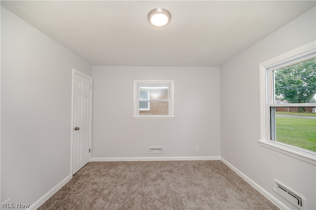 550 Neoka Drive Campbell OH 44405