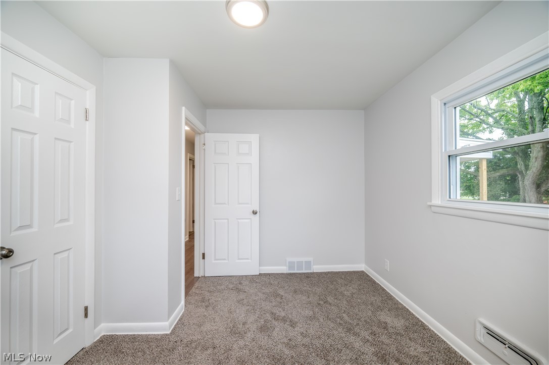 550 Neoka Drive Campbell OH 44405