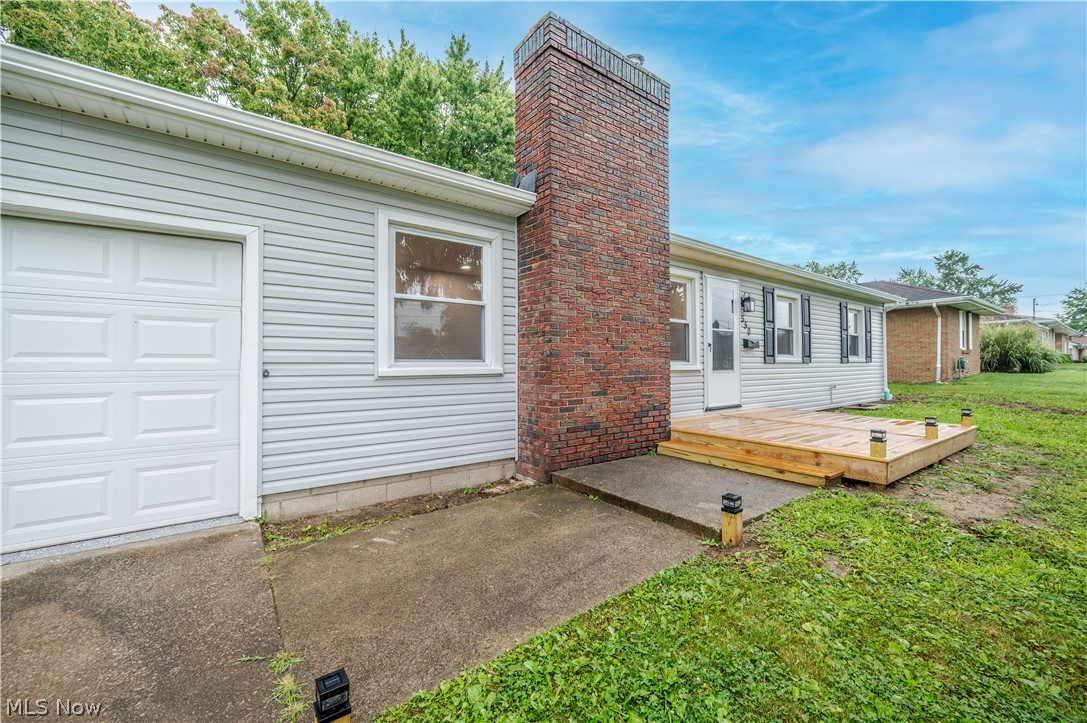 550 Neoka Drive Campbell OH 44405