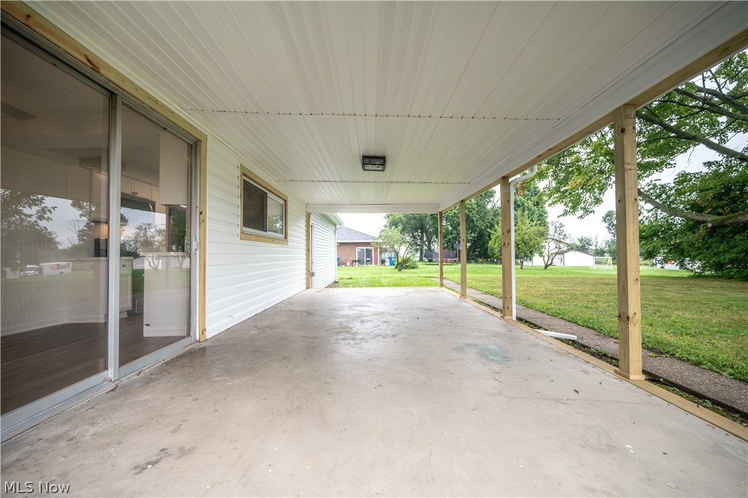 550 Neoka Drive Campbell OH 44405