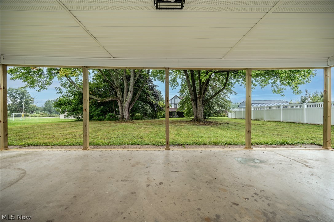 550 Neoka Drive Campbell OH 44405