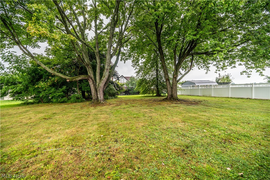 550 Neoka Drive Campbell OH 44405