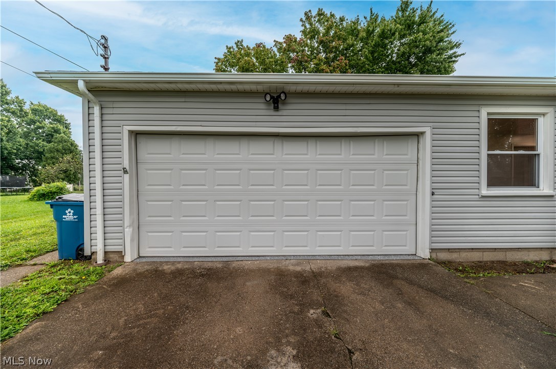 550 Neoka Drive Campbell OH 44405