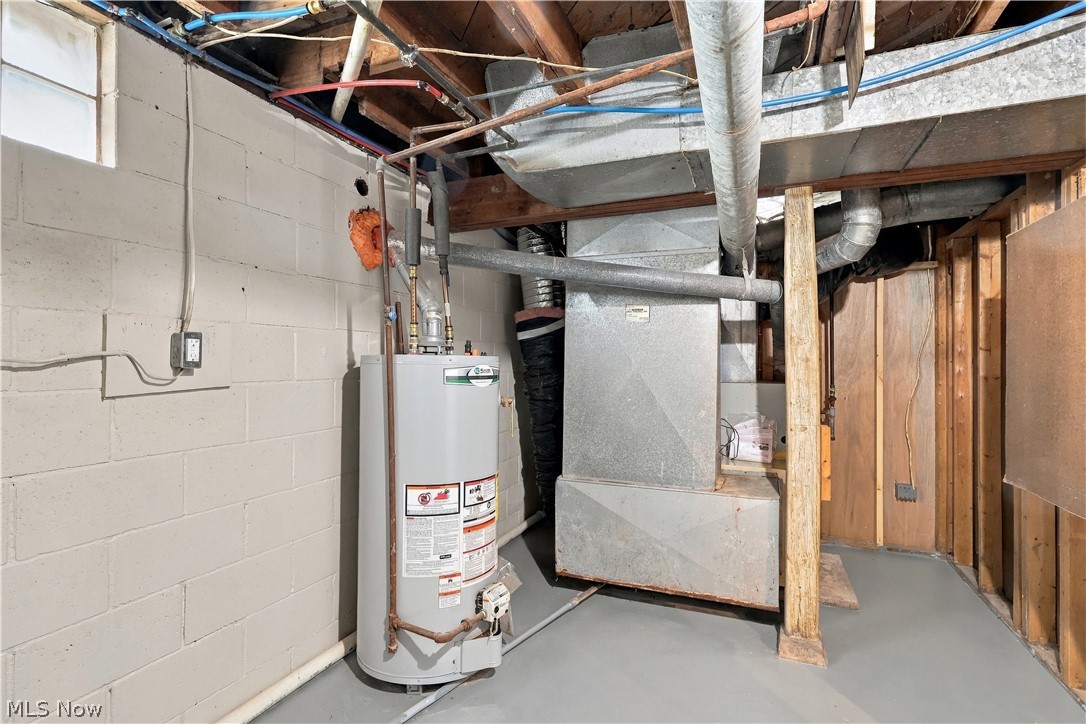 311 South Street NW Navarre OH 44662