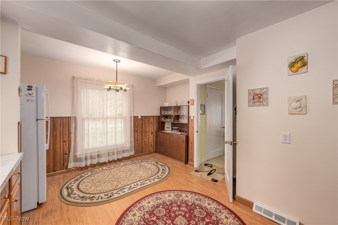 6387 Bonroi Drive Seven Hills OH 44131