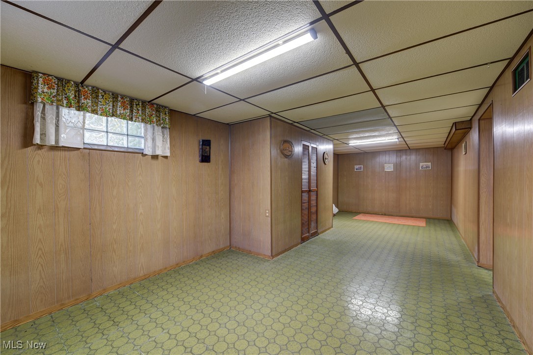 6387 Bonroi Drive Seven Hills OH 44131