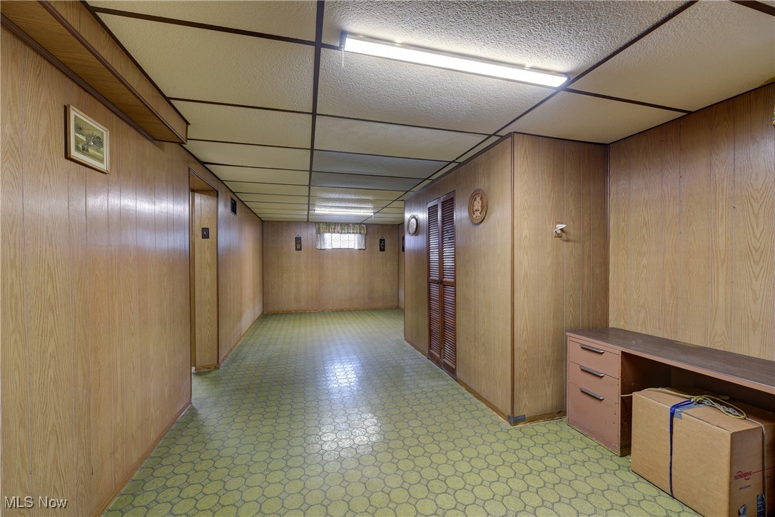 6387 Bonroi Drive Seven Hills OH 44131