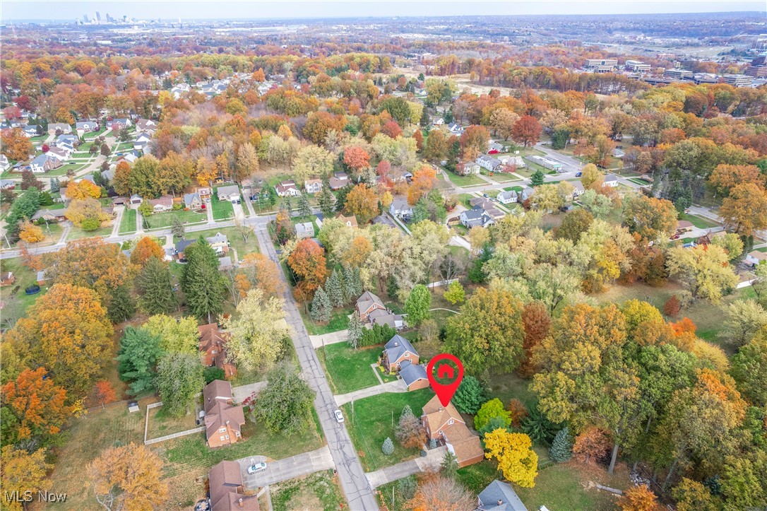 6387 Bonroi Drive Seven Hills OH 44131