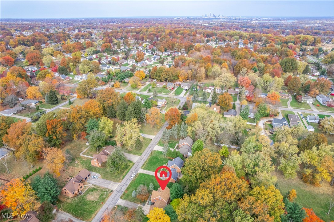 6387 Bonroi Drive Seven Hills OH 44131