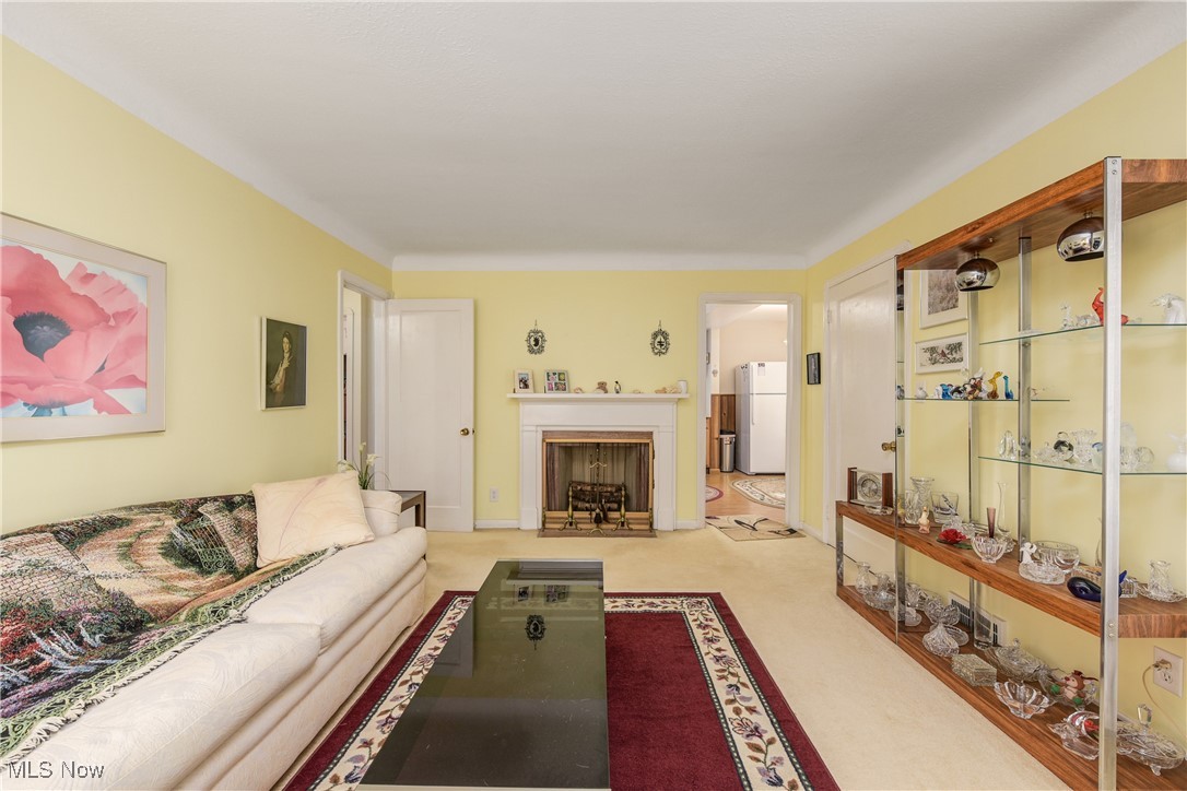 6387 Bonroi Drive Seven Hills OH 44131