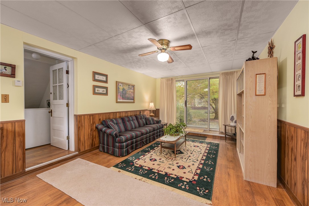 6387 Bonroi Drive Seven Hills OH 44131