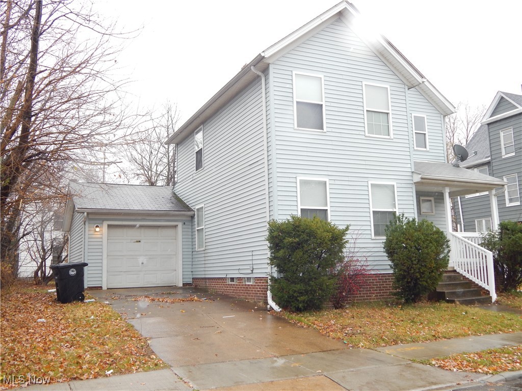 883 E 130th Street Cleveland OH 44108