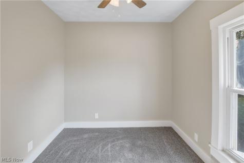127 4th Street Elyria OH 44035