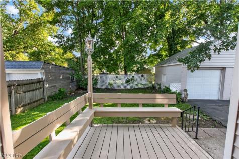 127 4th Street Elyria OH 44035