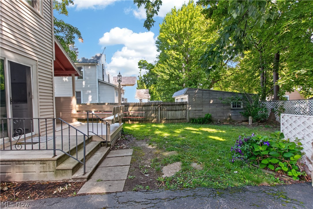 127 4th Street Elyria OH 44035