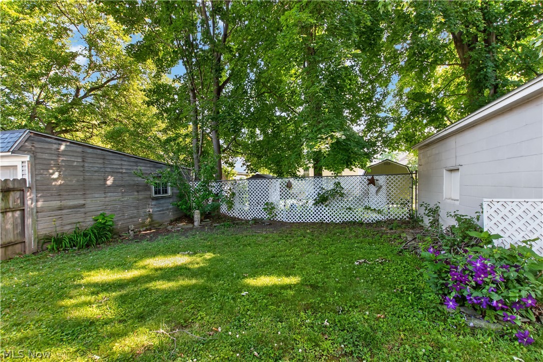 127 4th Street Elyria OH 44035