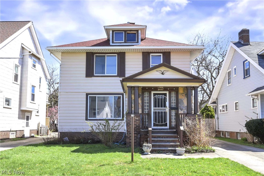 2037 Bunts Road Lakewood OH 44107