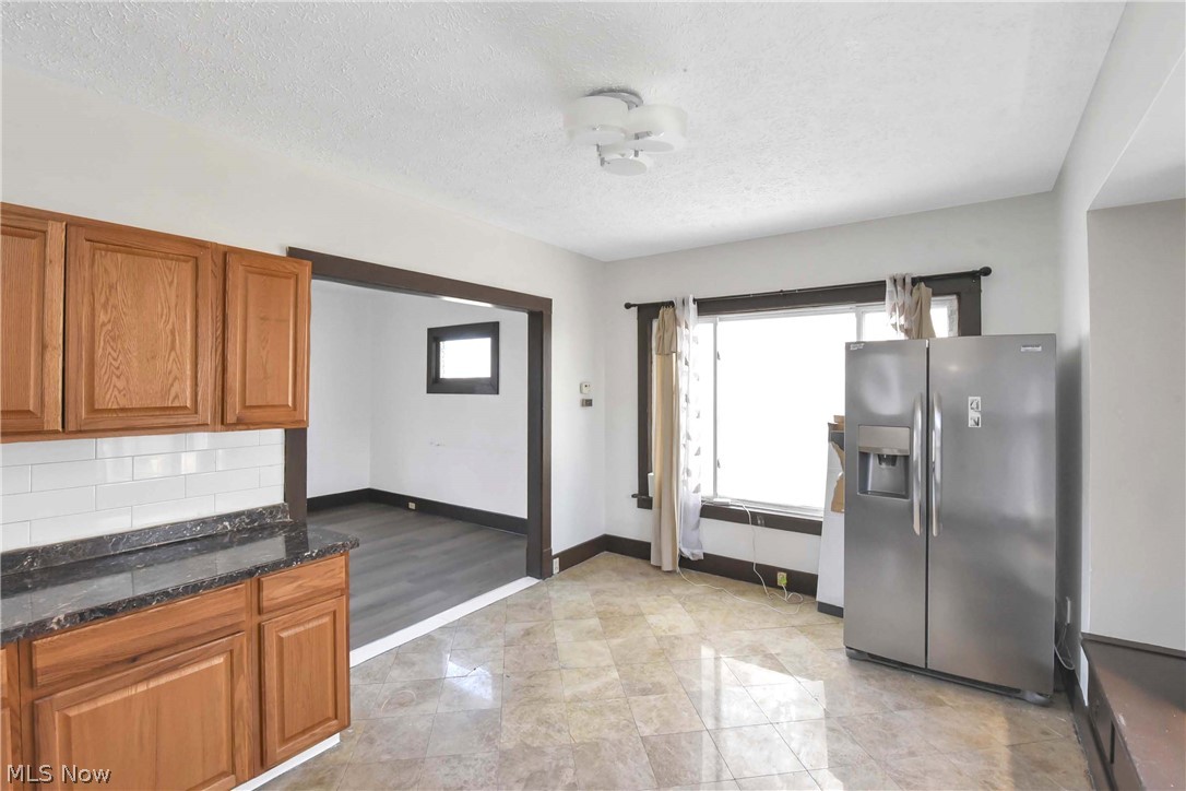 2037 Bunts Road Lakewood OH 44107