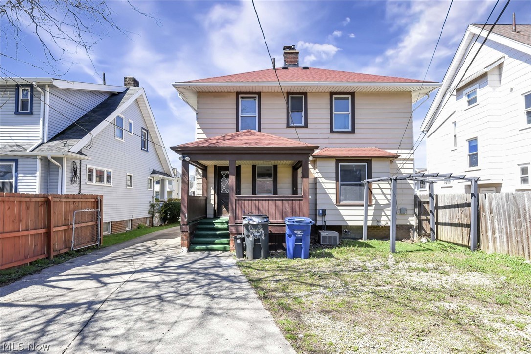 2037 Bunts Road Lakewood OH 44107