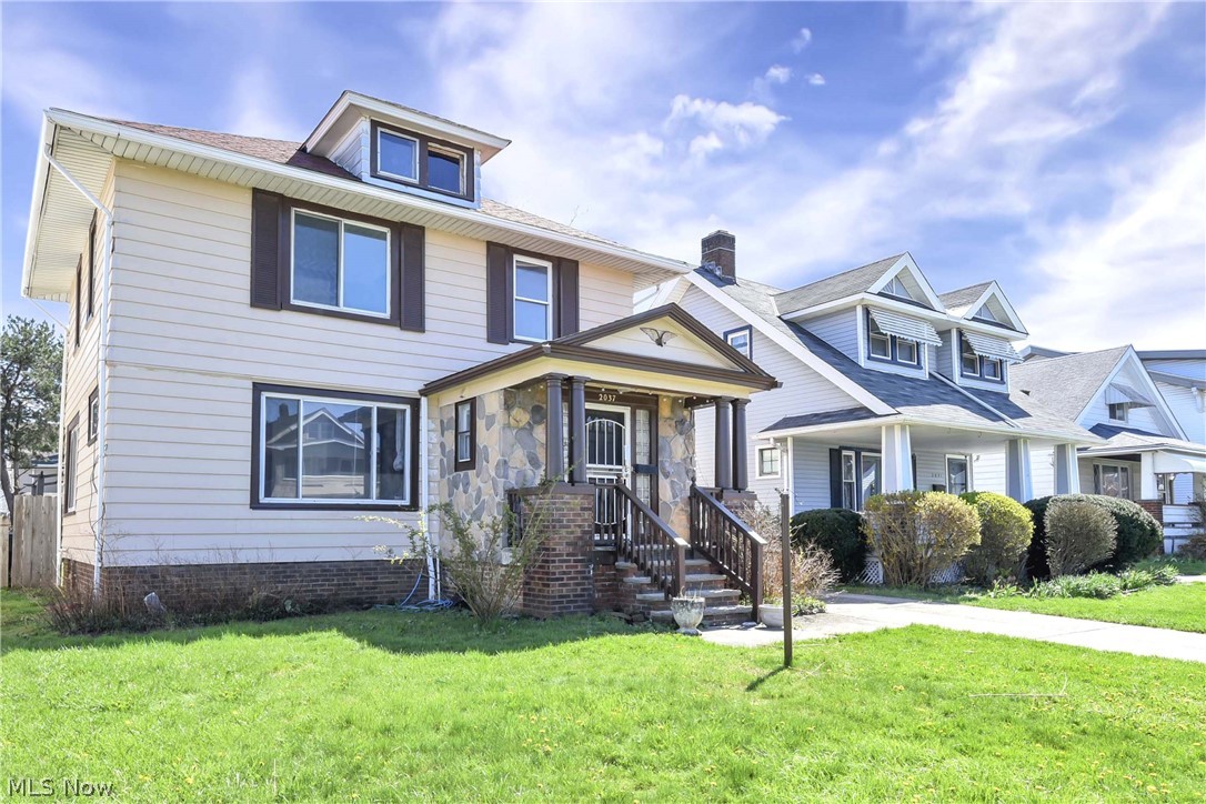 2037 Bunts Road Lakewood OH 44107