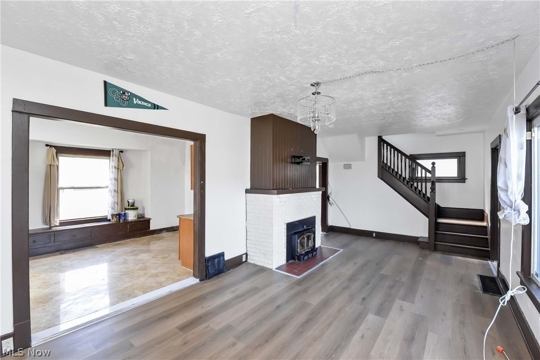 2037 Bunts Road Lakewood OH 44107