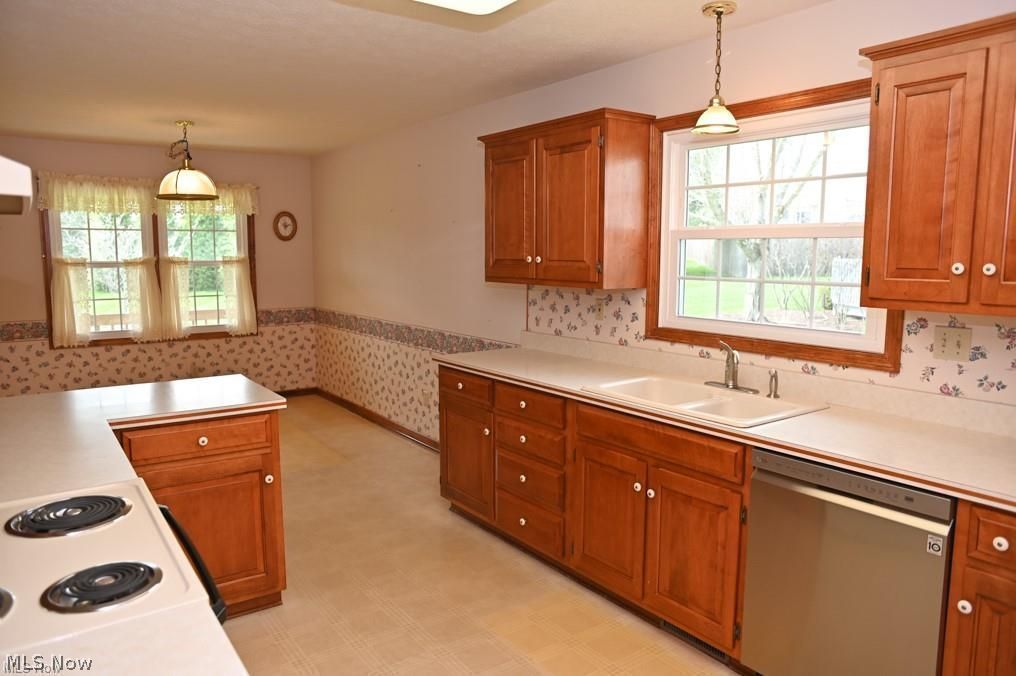 578 Memory Lane Wooster OH 44691