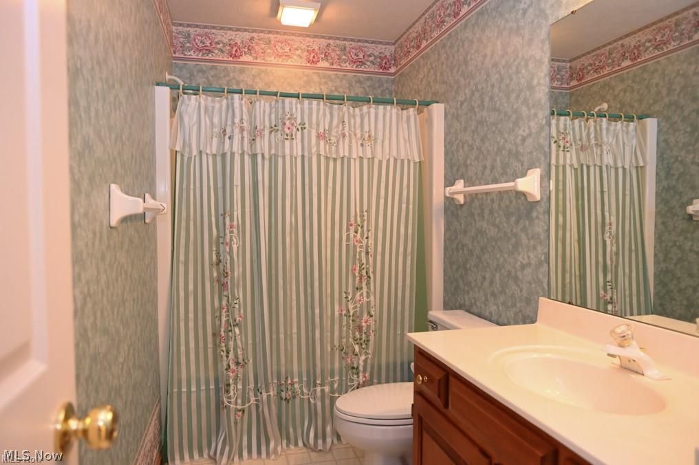 578 Memory Lane Wooster OH 44691