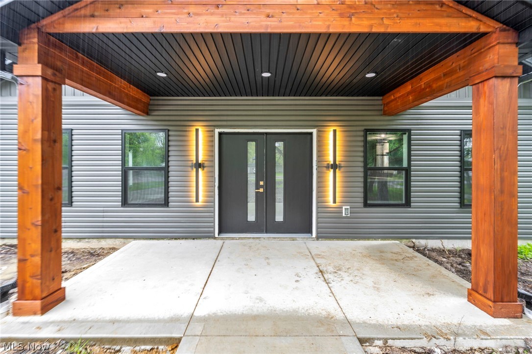 33743 Henwell Road Columbia Station OH 44028