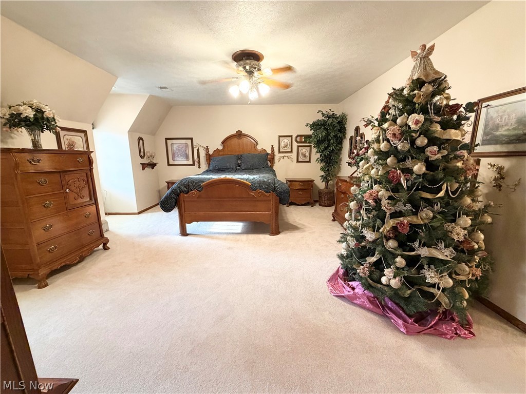 1406 Henn Hyde Road NE Warren OH 44484