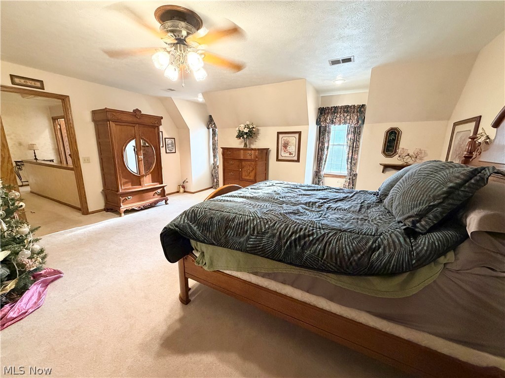 1406 Henn Hyde Road NE Warren OH 44484