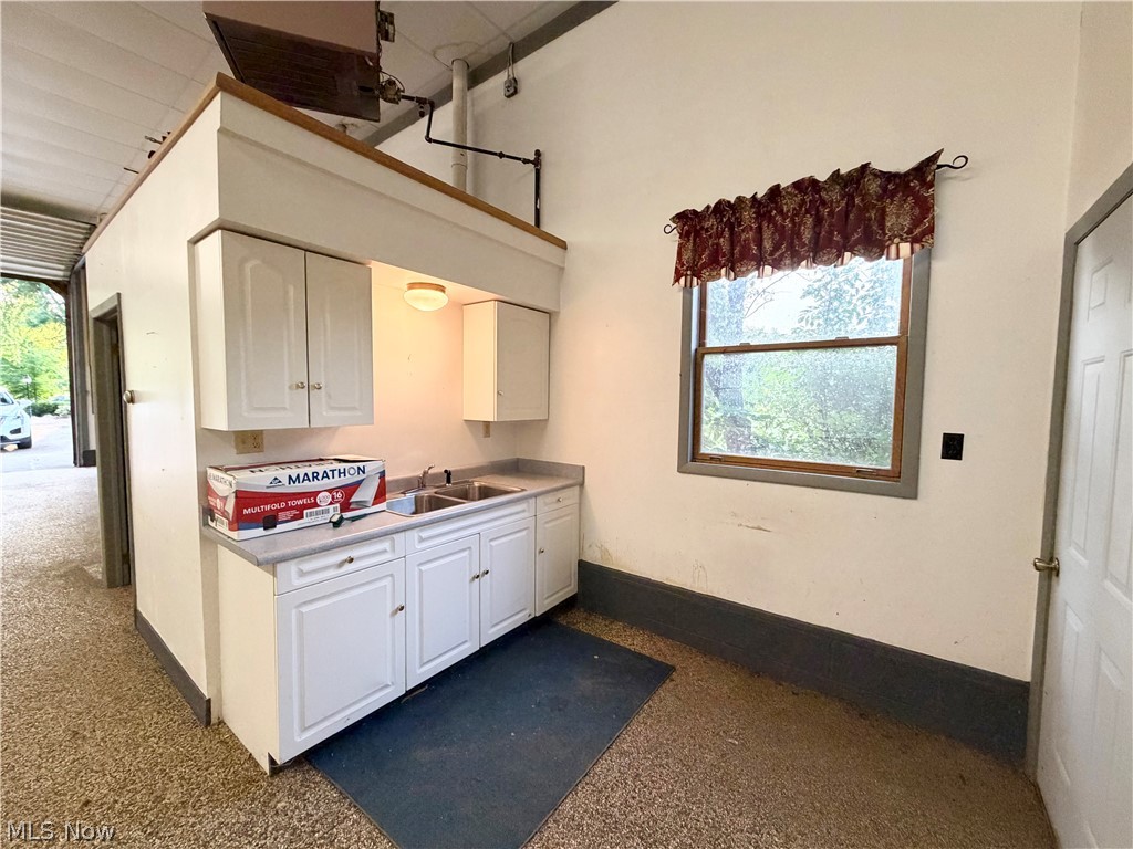 1406 Henn Hyde Road NE Warren OH 44484