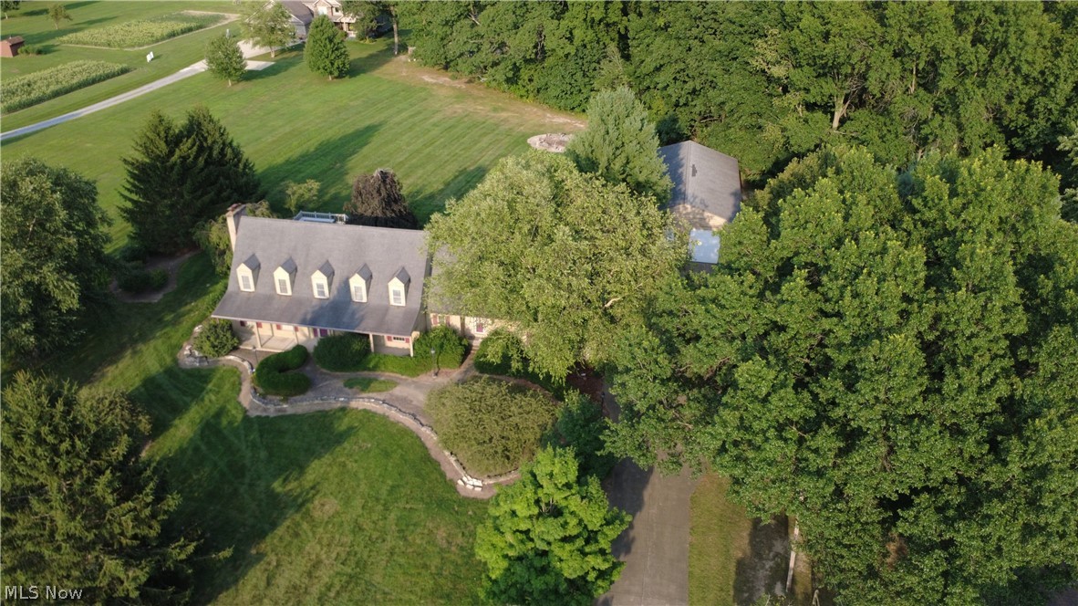 1406 Henn Hyde Road NE Warren OH 44484