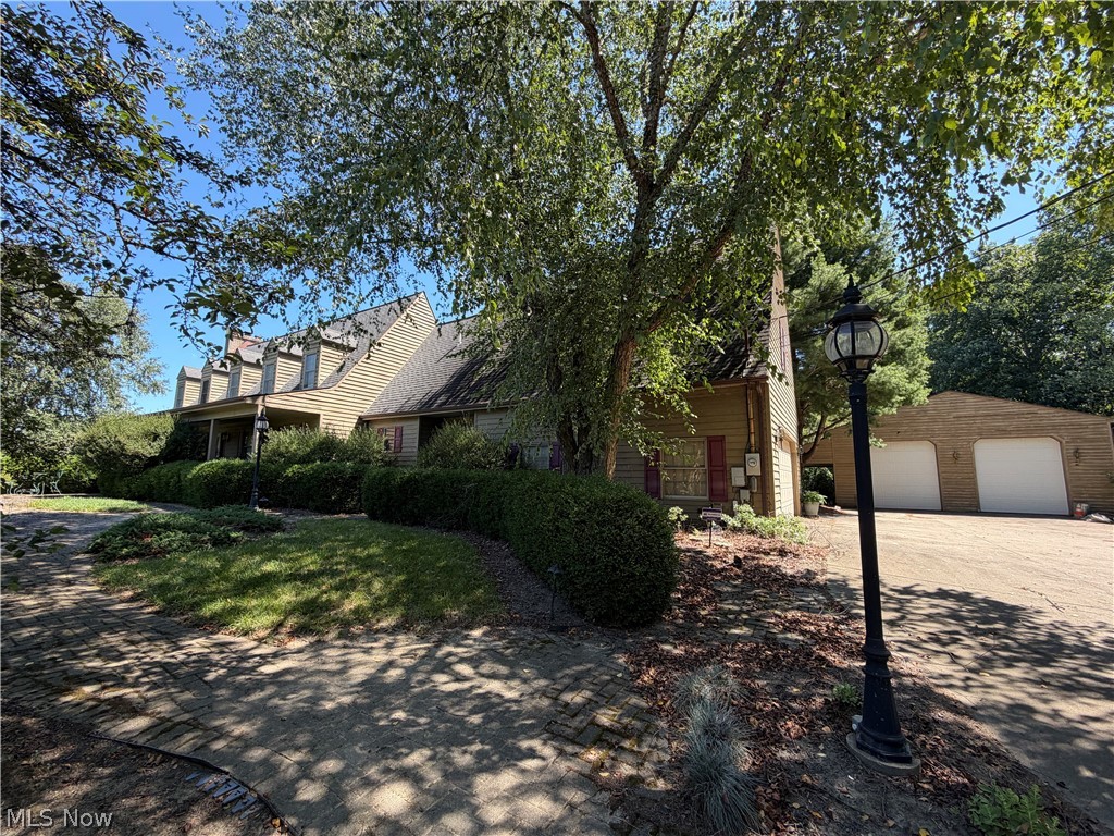 1406 Henn Hyde Road NE Warren OH 44484