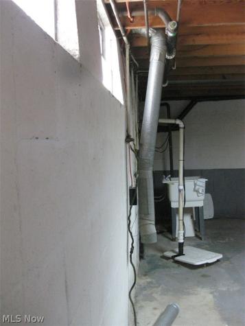 7160 Bretz Street NW Massillon OH 44646