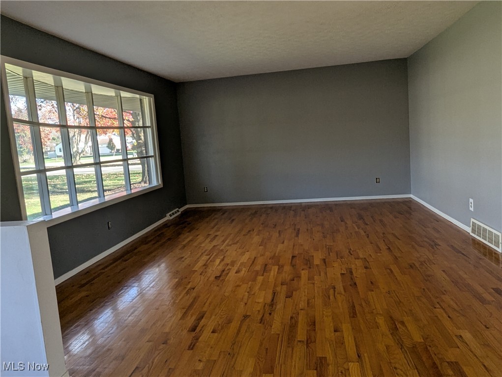 7160 Bretz Street NW Massillon OH 44646