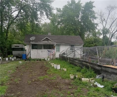 731 16th Street Elyria OH 44035