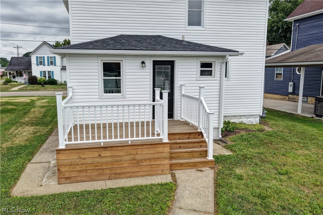 309 Redwood Street SW Beach City OH 44608