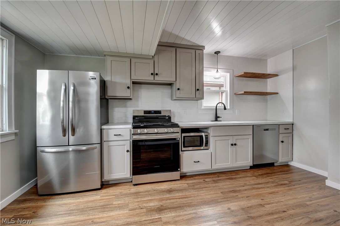 309 Redwood Street SW Beach City OH 44608