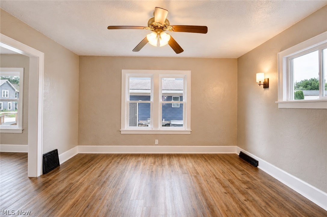 309 Redwood Street SW Beach City OH 44608