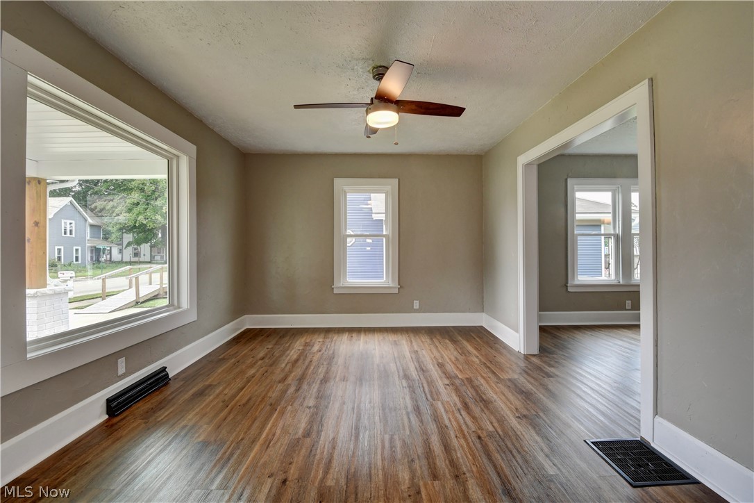 309 Redwood Street SW Beach City OH 44608