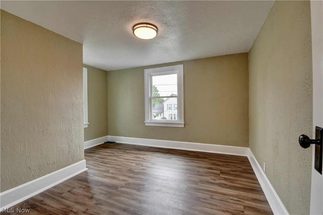309 Redwood Street SW Beach City OH 44608