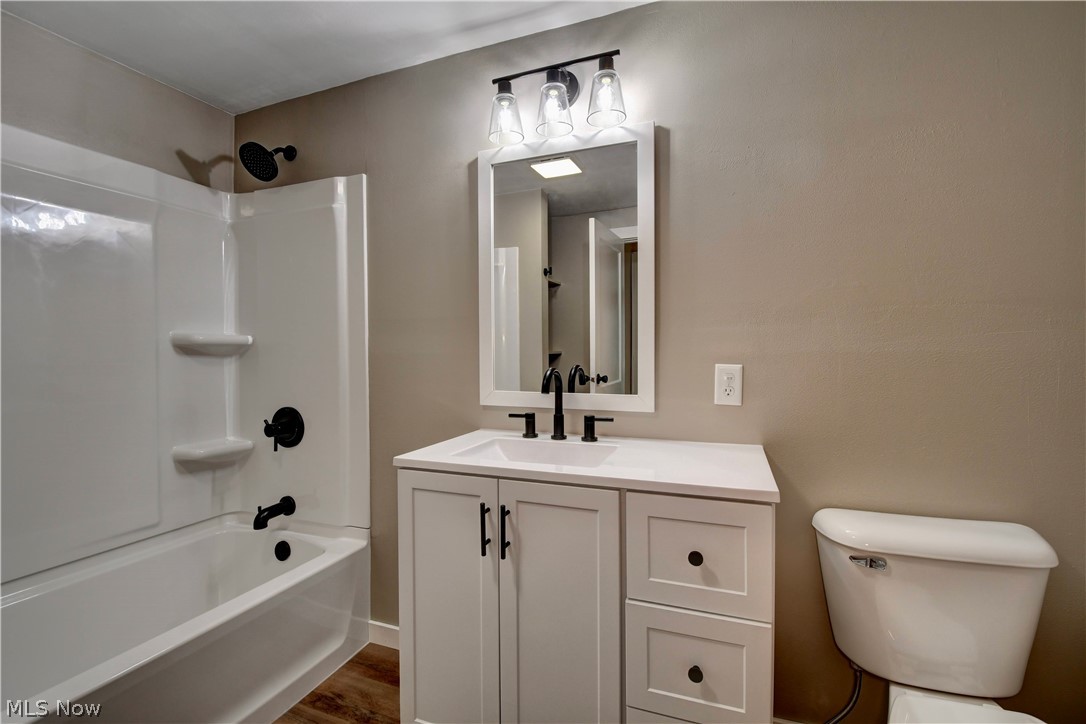 309 Redwood Street SW Beach City OH 44608