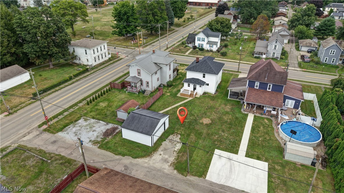309 Redwood Street SW Beach City OH 44608