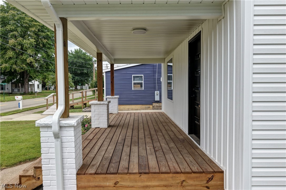 309 Redwood Street SW Beach City OH 44608