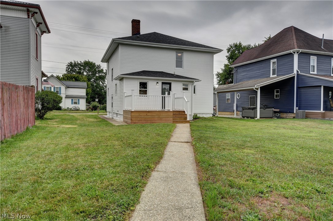 309 Redwood Street SW Beach City OH 44608